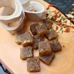 Brown beef stock (cubes)
